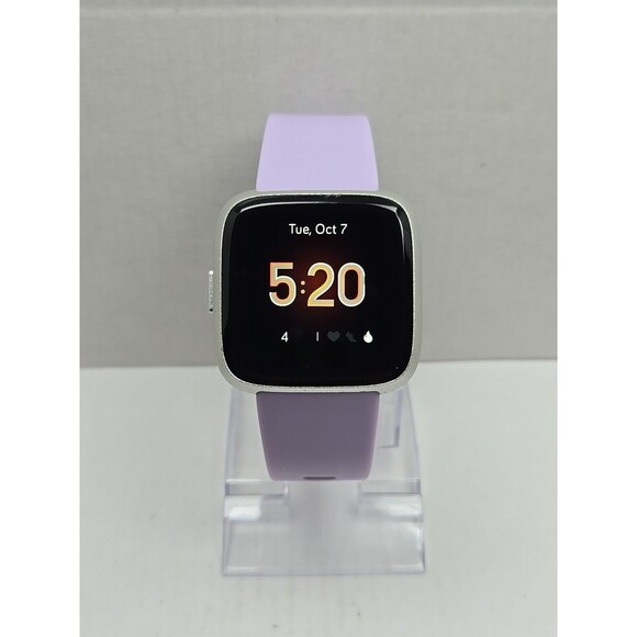 Fitbit Versa Lite Smartwatch Activity Tracker Heart Rate GPS Silver No Charger - Picture 1 of 10